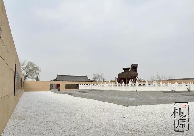 夯土墙肌理与建筑立面装饰：智慧与科技交融工程与艺术交汇(图4)