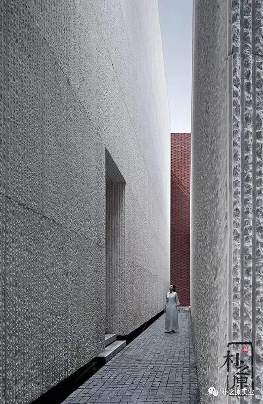 重塑天际线的诗篇：新型混凝土装饰板材赋建筑以生动(图3)