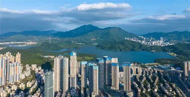 京基璟誉府主力户型：70-180㎡交楼标准：精装封顶时间2024年8月(图12)