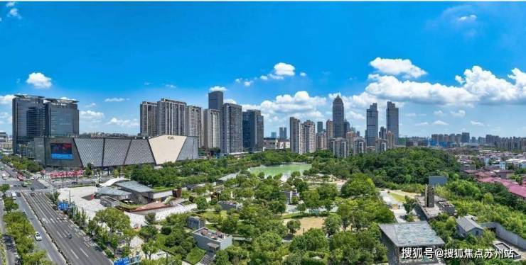 2024最新动态：金地峯范【营销中心】楼盘首页精装横厅大三房图文详解(图8)