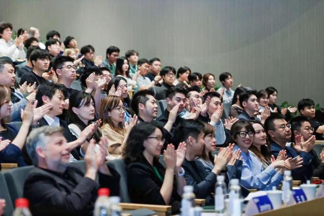 产教融合育英才创新设计启未来｜中国美术学院×小米汽车校企合作成果正式发布！(图1)