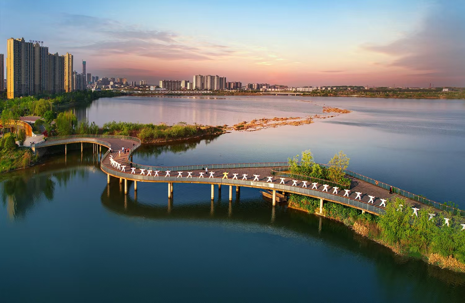 书写人民城市建设的“岳阳答卷”(图2)