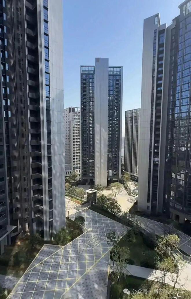 @深圳热搜豪宅!山海丹华府售楼处发布：理想置业优选!(图2)