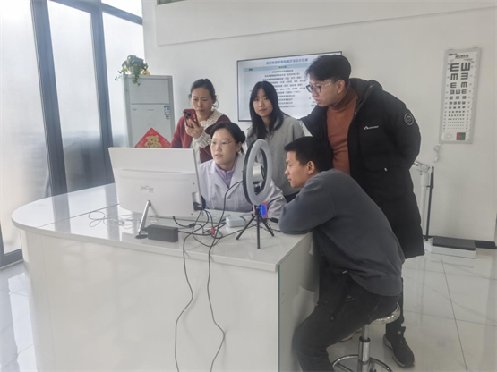 资本逐利浪潮中的情怀坚守：知医邦“反商业化”推动中医药现代化(图2)