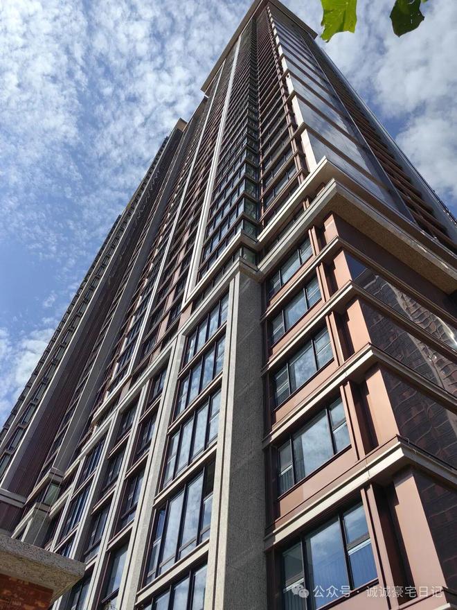 聚焦苏河湾壹号售楼处发布：铸就城市生活新范本！(图3)